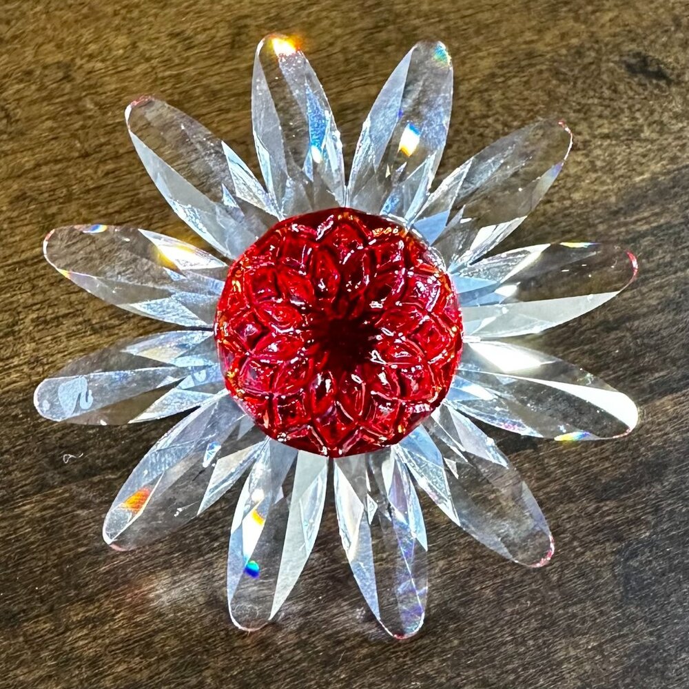 RETIRED Swarovski 2000 Society Member Renewal Gift - Red Daisy/Marguerite